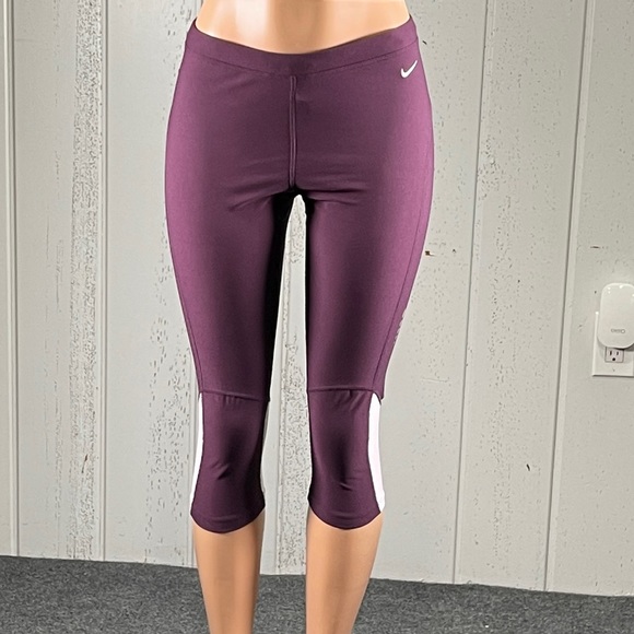 *Nike Women’s Plum DRI-FIT Training Matching Set Sz M - Picture 5 of 17